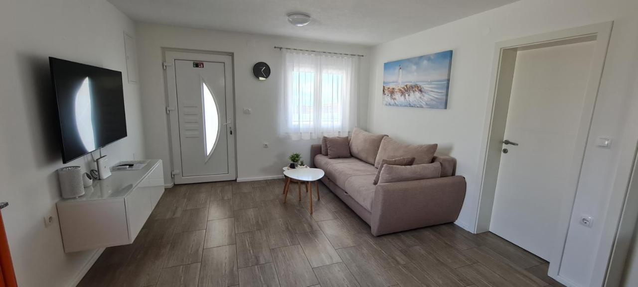 House Vallis Aurea Повиле Екстериор снимка